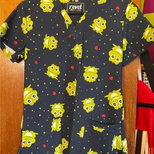 Revel Woman’s Scrub Top